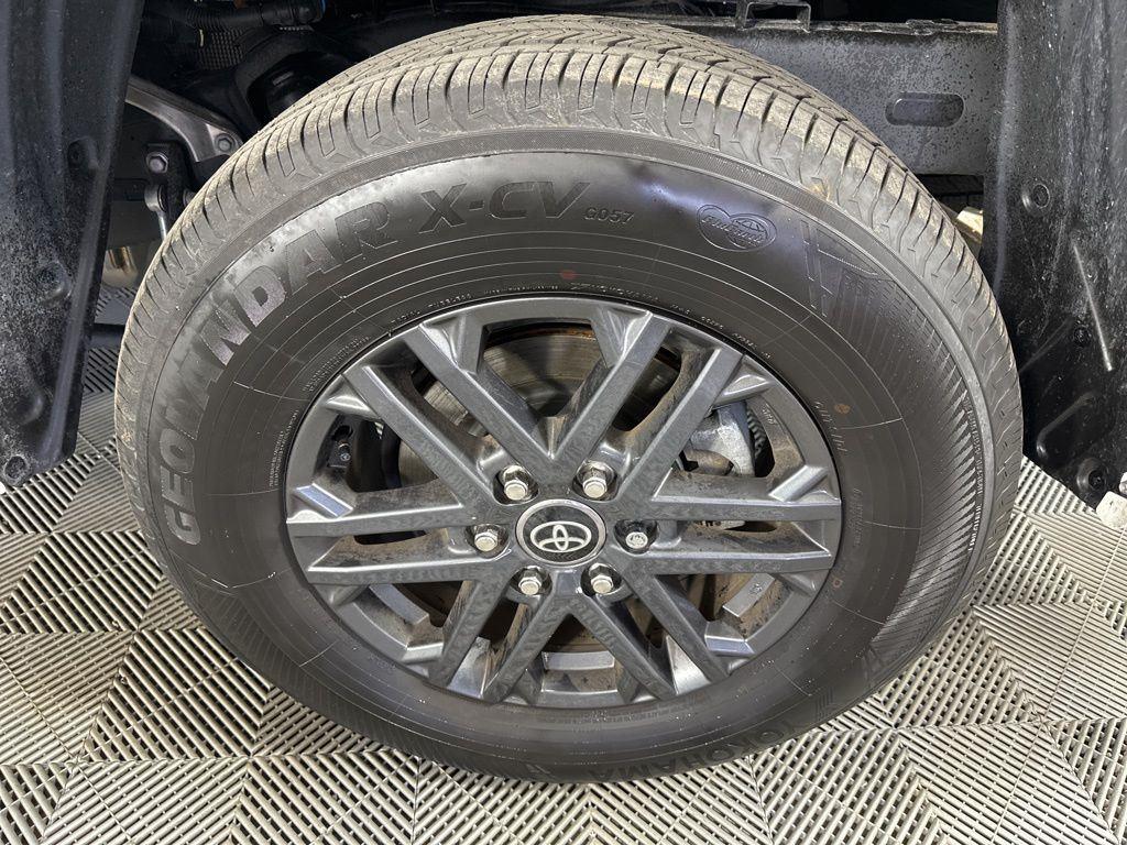 Used 2025 Ice Toyota SR5 image 11