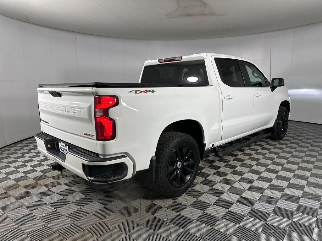 Used 2019 Summit White Chevrolet RST image 9