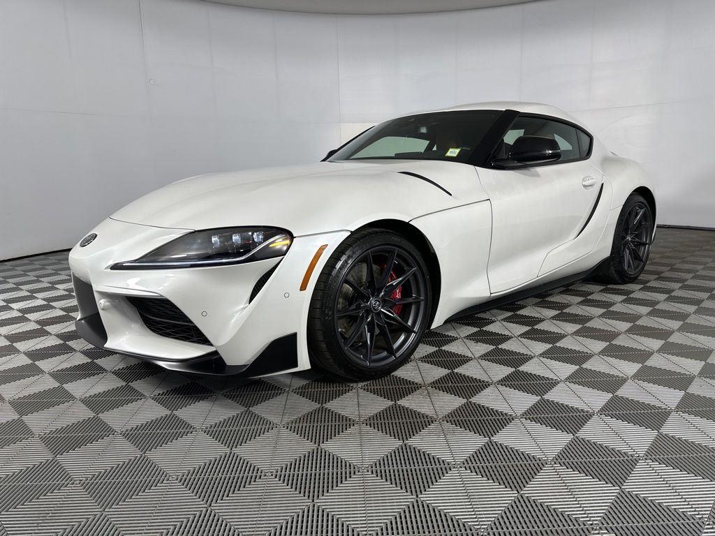 Certified Used 2026 Absolute Zero Toyota 3.0 Premium image 4