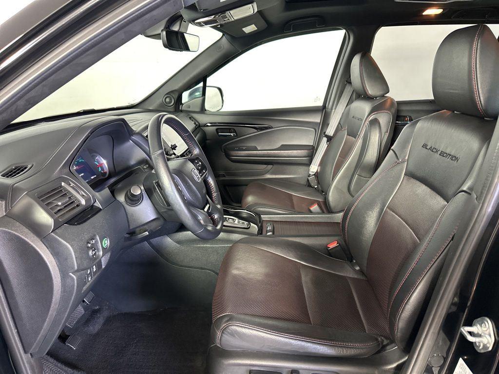 Used 2022 Crystal Black Pearl Honda Black Edition image 12