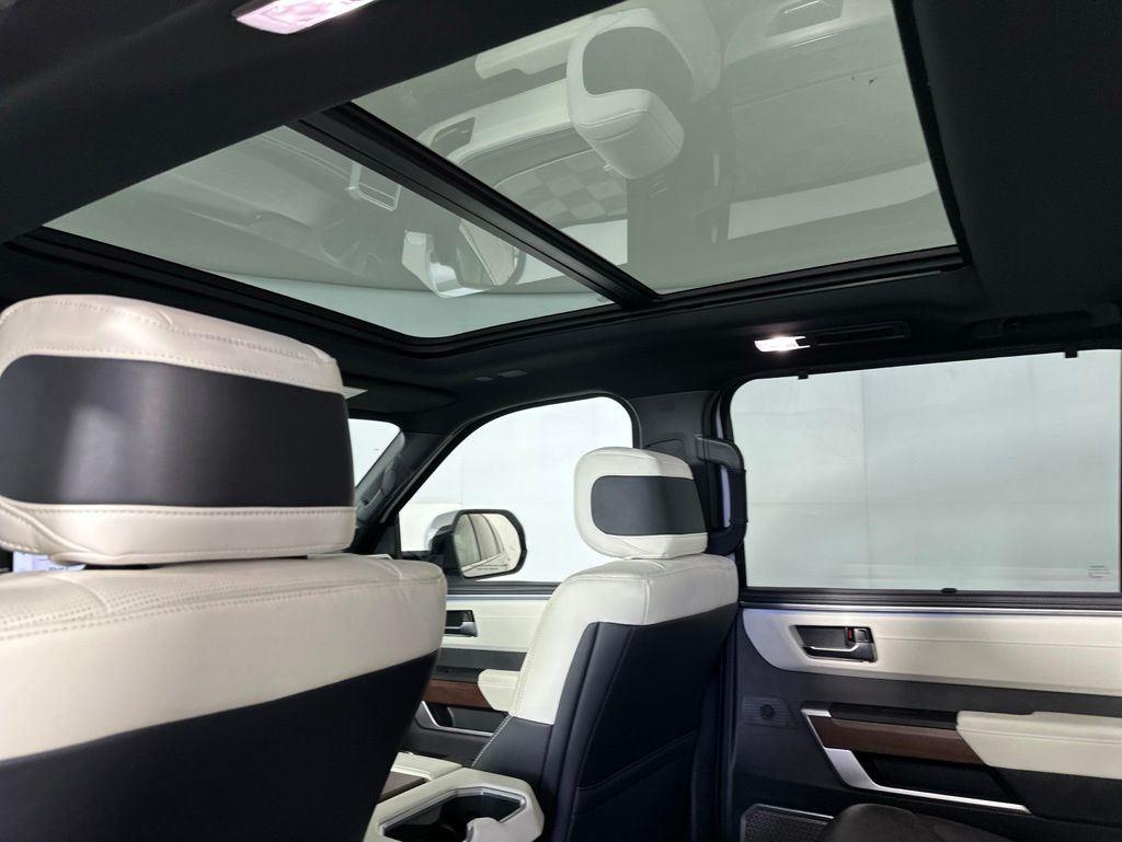 Used 2024 Pearl Toyota Capstone image 26