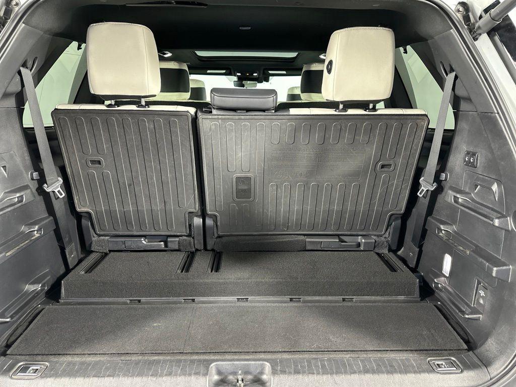 Used 2024 Pearl Toyota Capstone image 32