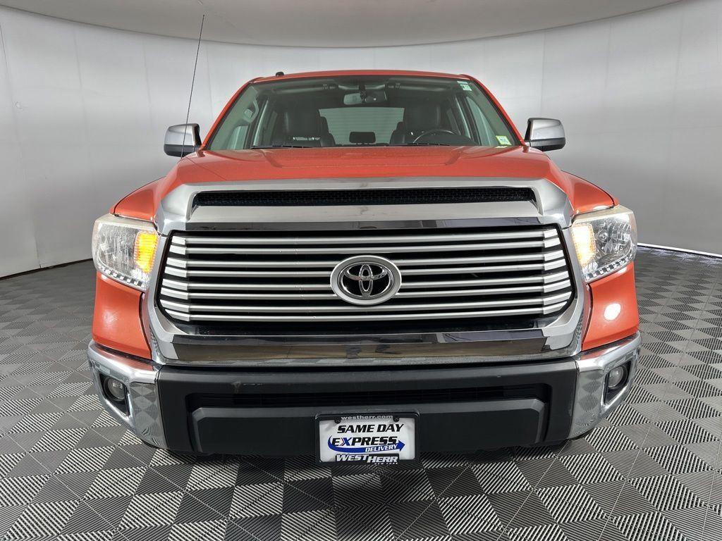 Used 2017 Barcelona Red Metallic Toyota Limited image 4