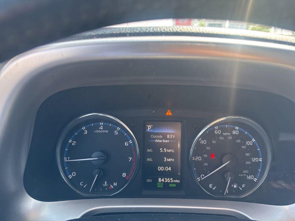 Used 2018 Pearl Toyota Limited image 11