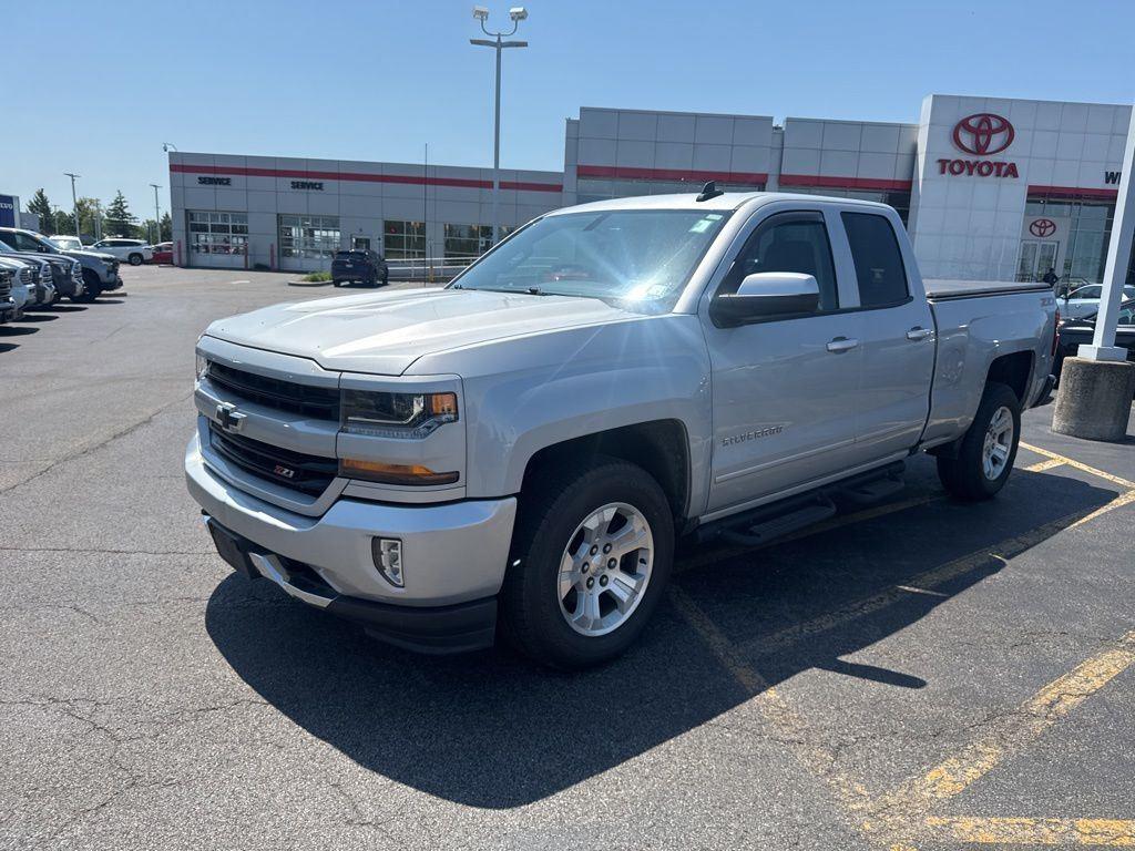 Used 2018 Silver Ice Metallic Chevrolet LT image 5