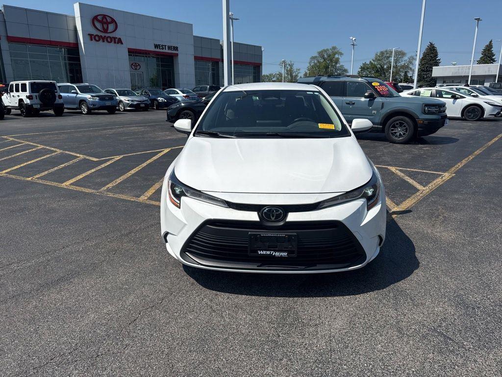 Certified Used 2023 Ice Toyota LE image 3