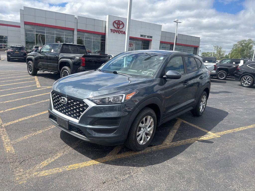 Used 2021 Blue Hyundai SE image 5