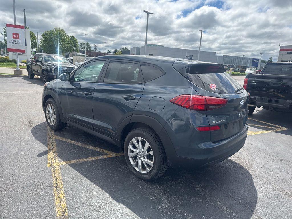 Used 2021 Blue Hyundai SE image 6