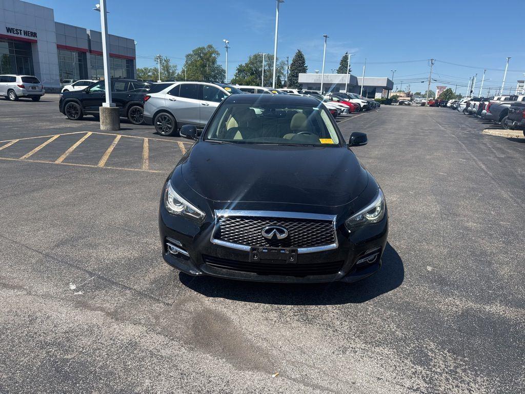 Used 2017 Black Obsidian INFINITI 2.0t Premium image 4