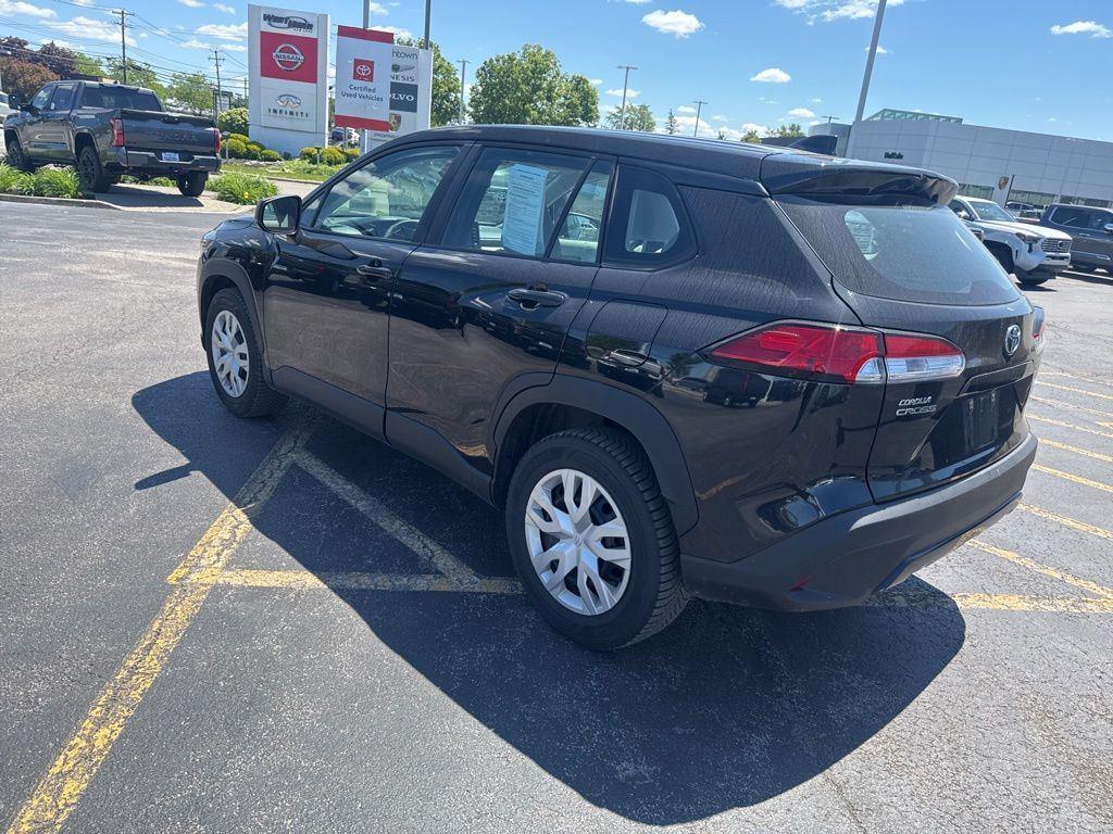 Certified Used 2022 Jet Black Toyota L image 6