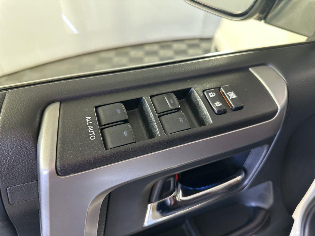 Used 2020 Blizzard Pearl Toyota Limited image 14
