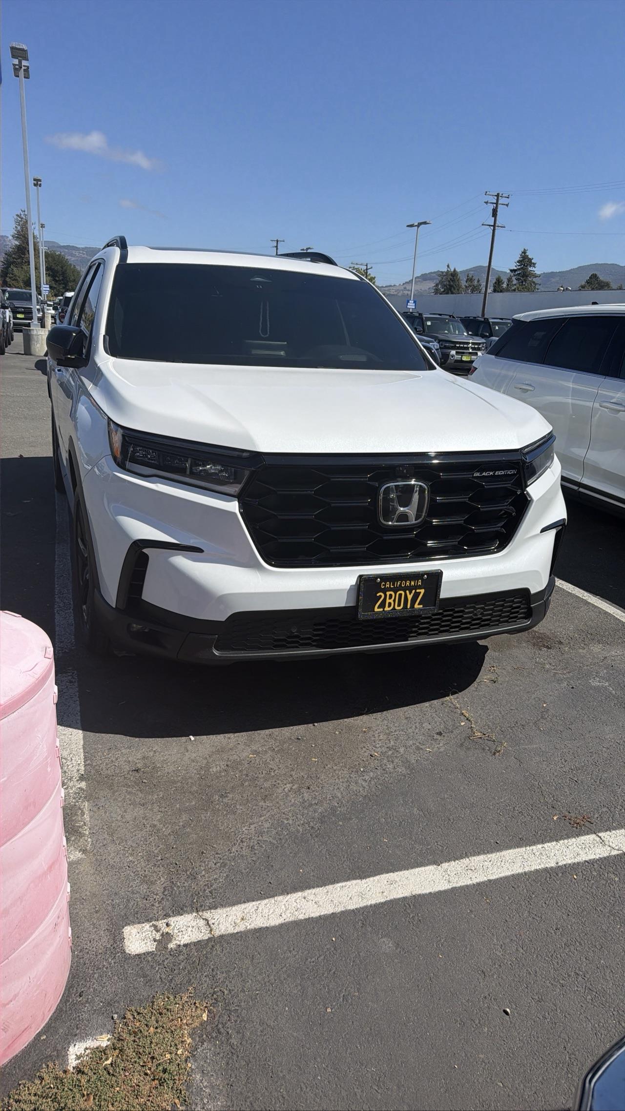 Platinum White Pearl 2025 Honda Pilot SUV / Crossover All-Wheel Drive Automatic