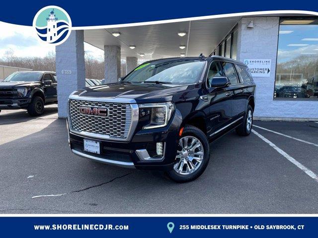 Midnight Blue Metallic 2022 GMC Yukon XL SUV / Crossover Four-Wheel Drive Automatic