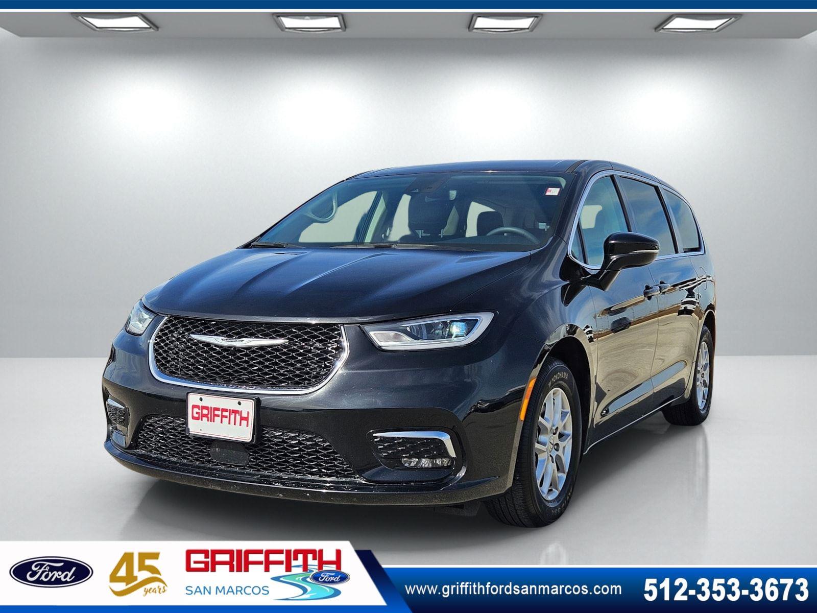 2024 Chrysler Pacifica Touring L FWD