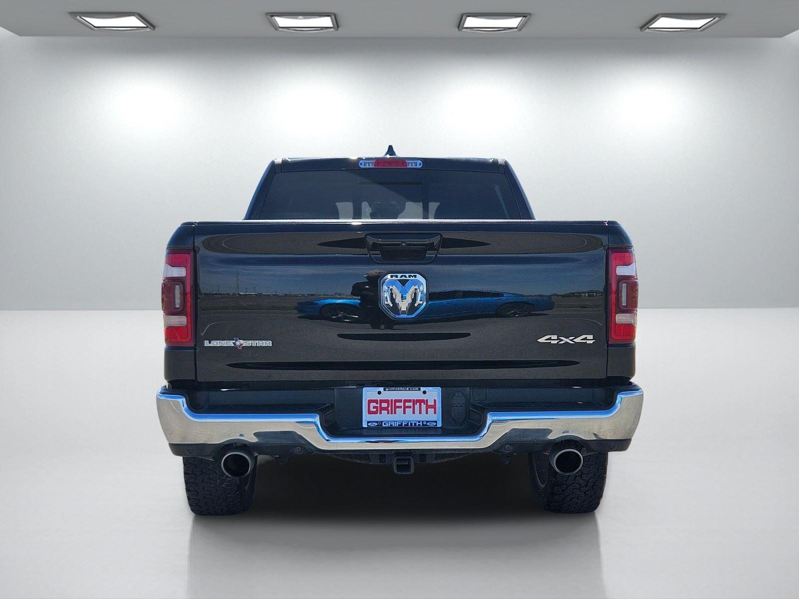 View vehicle photo 6