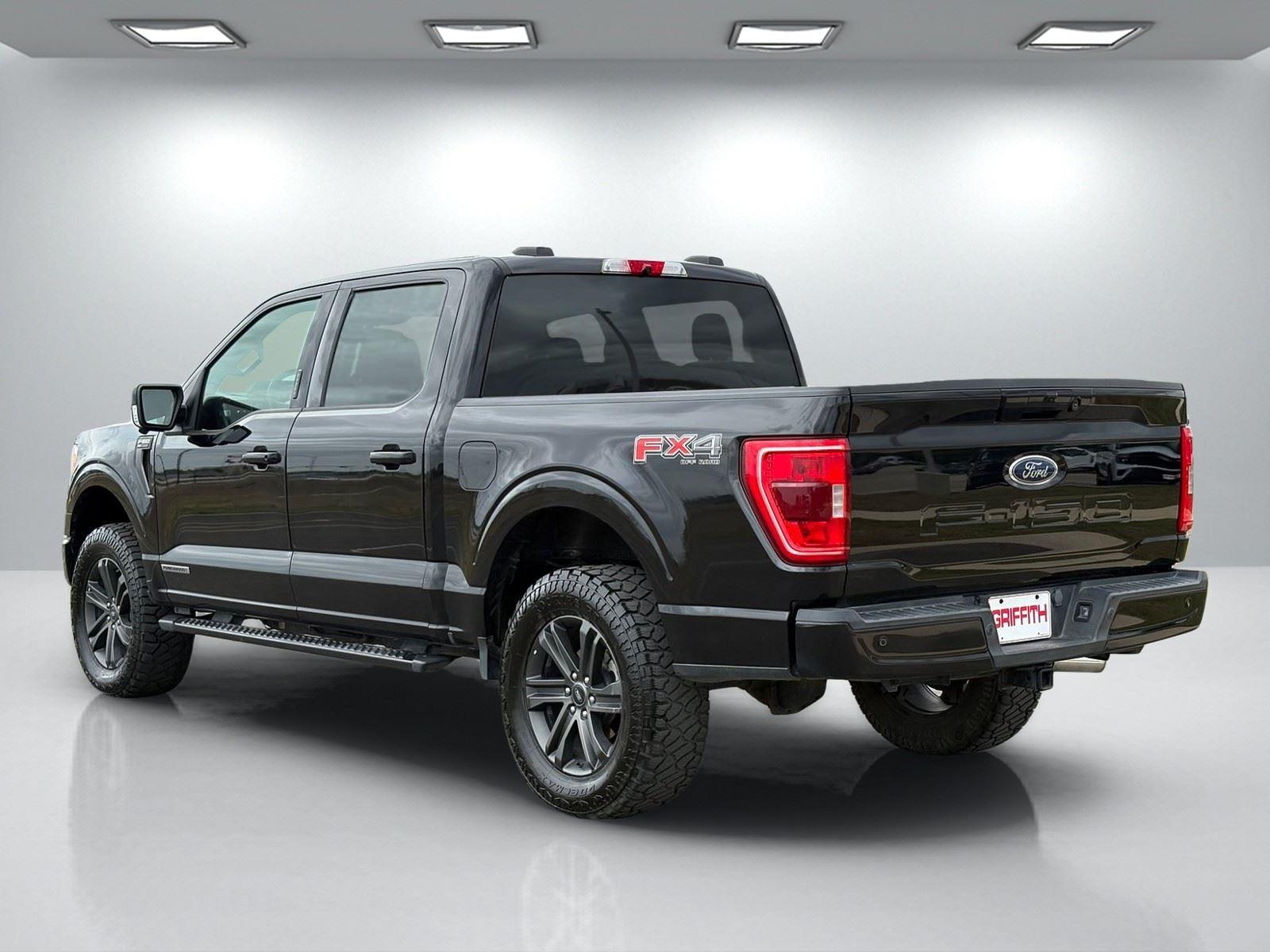 View vehicle photo 7