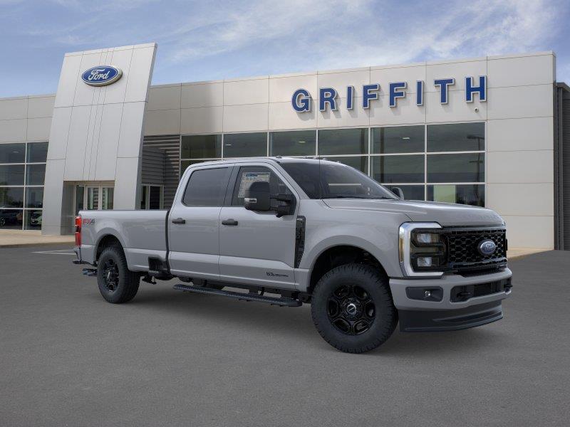 Carbonized Gray Metallic 2026 Ford F-350 Super Duty Pickup Truck Four-Wheel Drive Automatic