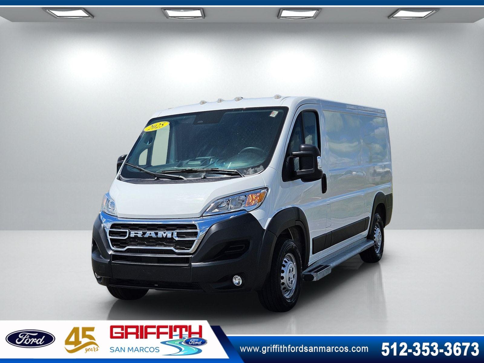 Bright White Clearcoat 2025 RAM ProMaster Van Front-Wheel Drive 9-Speed Automatic