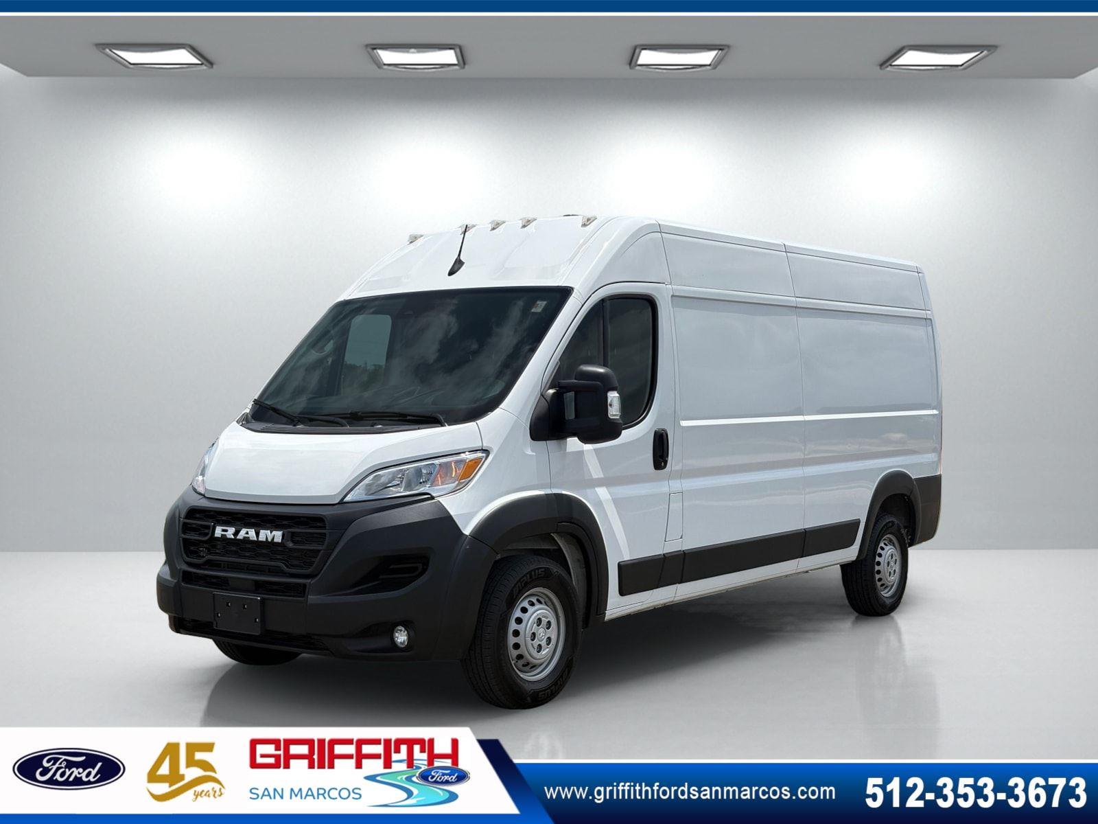 Bright White Clearcoat 2025 RAM ProMaster Van Front-Wheel Drive 9-Speed Automatic