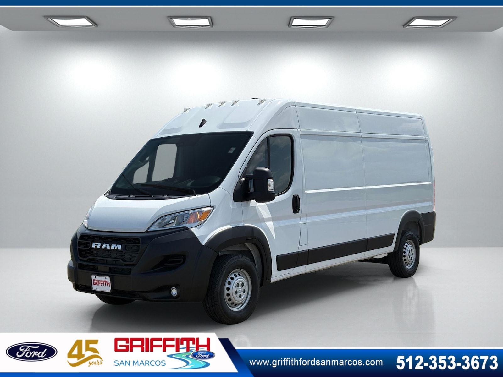 Bright White Clearcoat 2026 RAM ProMaster Van Front-Wheel Drive 9-Speed Automatic