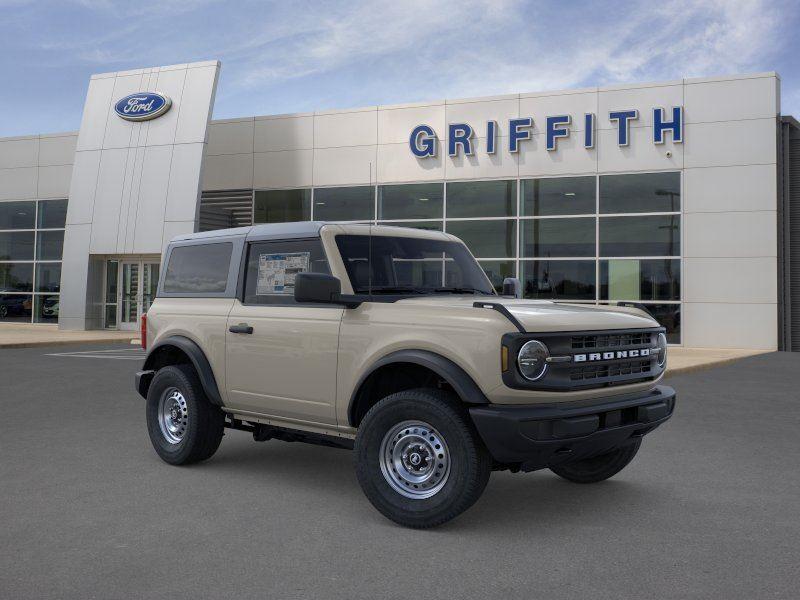 Desert Sand 2026 Ford Bronco SUV / Crossover Four-Wheel Drive 7-Speed Manual