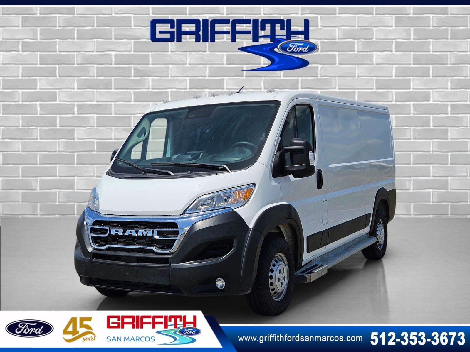 Bright White Clearcoat 2025 RAM ProMaster Van Front-Wheel Drive 9-Speed Automatic