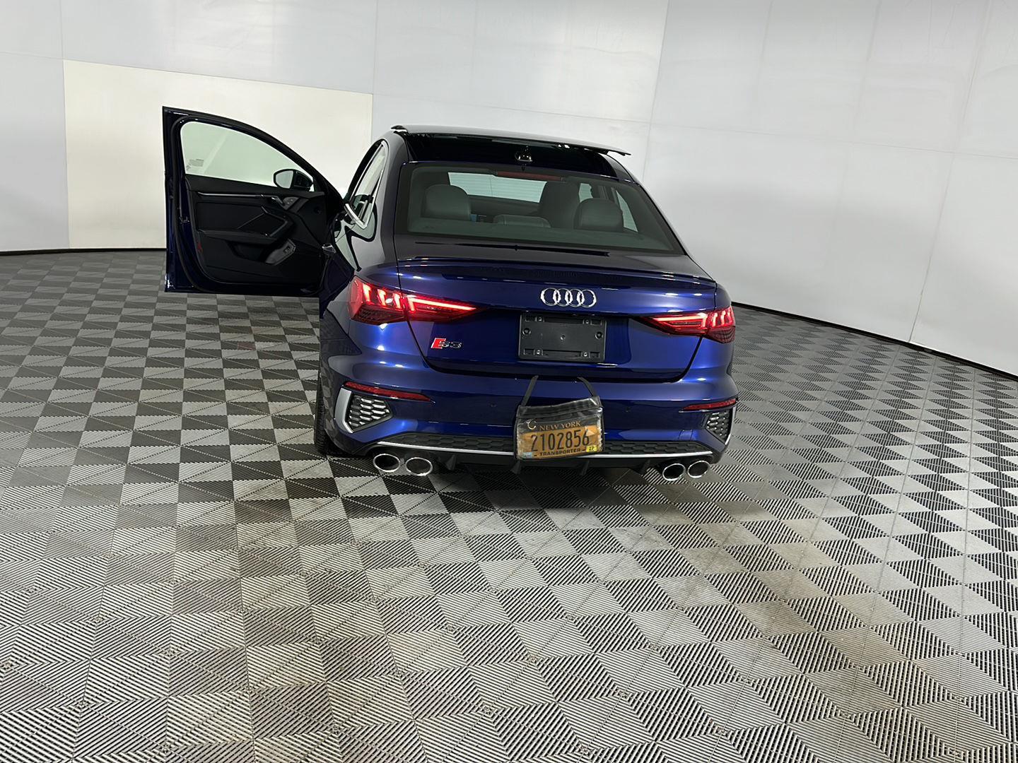 Used 2023 Navarra Blue Metallic Audi Premium Plus image 39