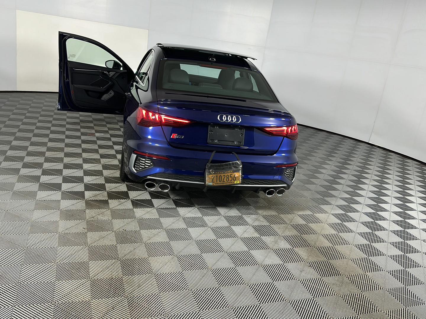 Used 2023 Navarra Blue Metallic Audi Premium Plus image 40