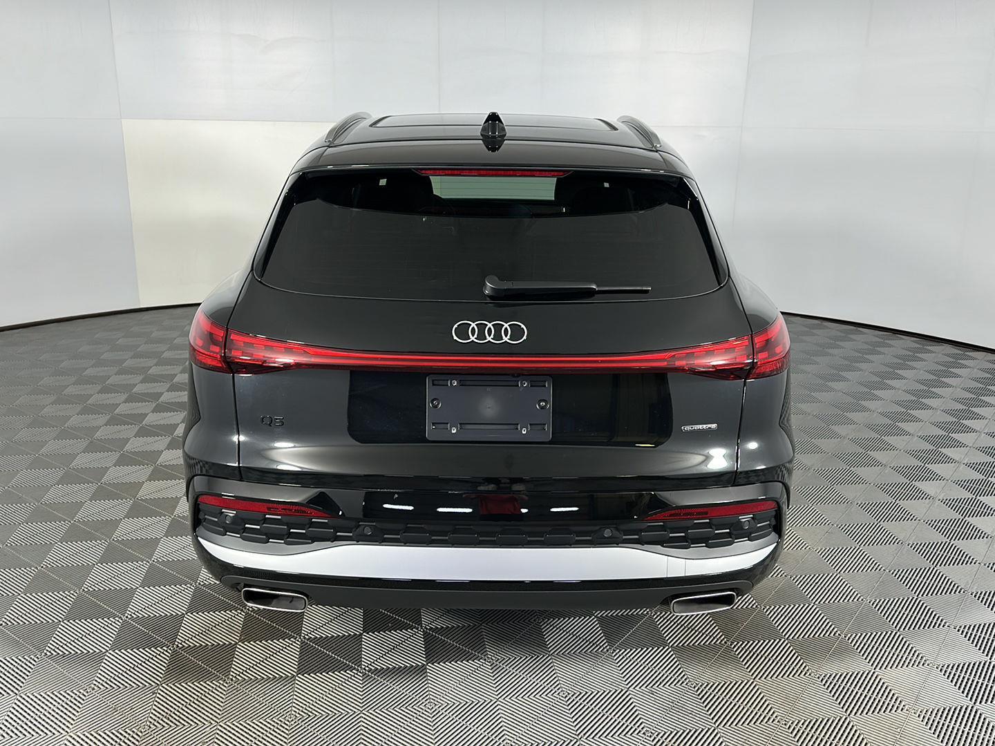 New 2025 Mythos Black Metallic Audi Premium Plus image 9