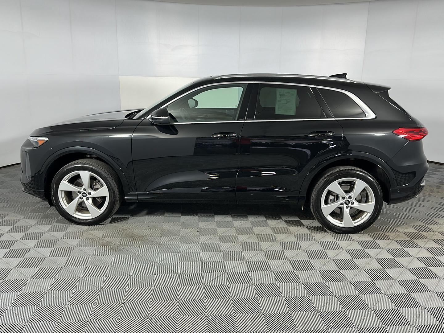 New 2025 Mythos Black Metallic Audi Premium Plus image 13