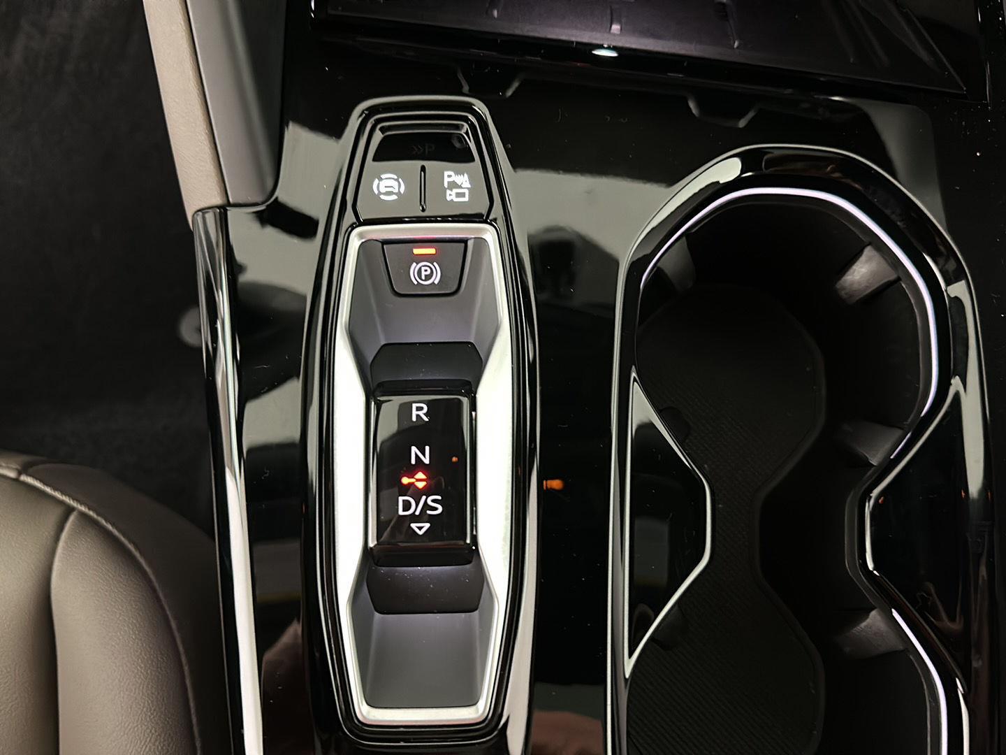 New 2025 Mythos Black Metallic Audi Premium Plus image 36