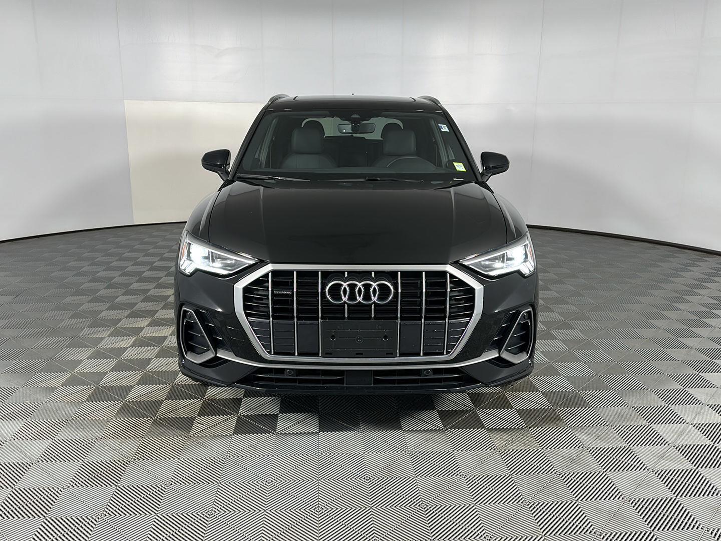 New 2025 Mythos Black Metallic Audi S line Premium image 4
