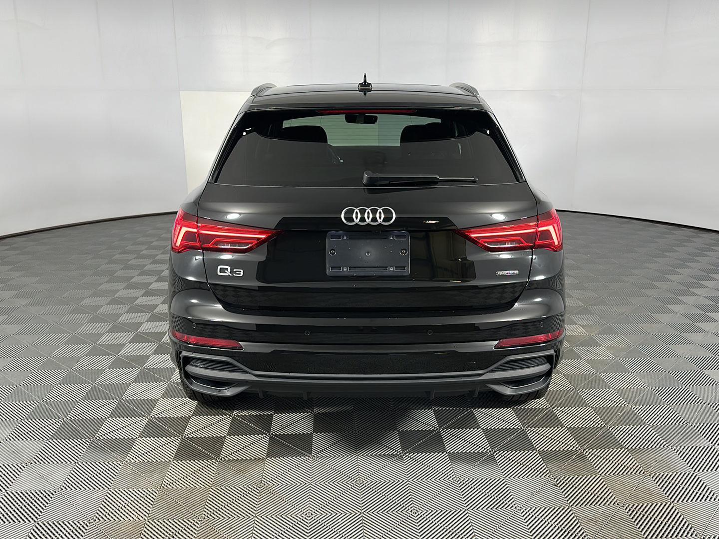 New 2025 Mythos Black Metallic Audi S line Premium image 27