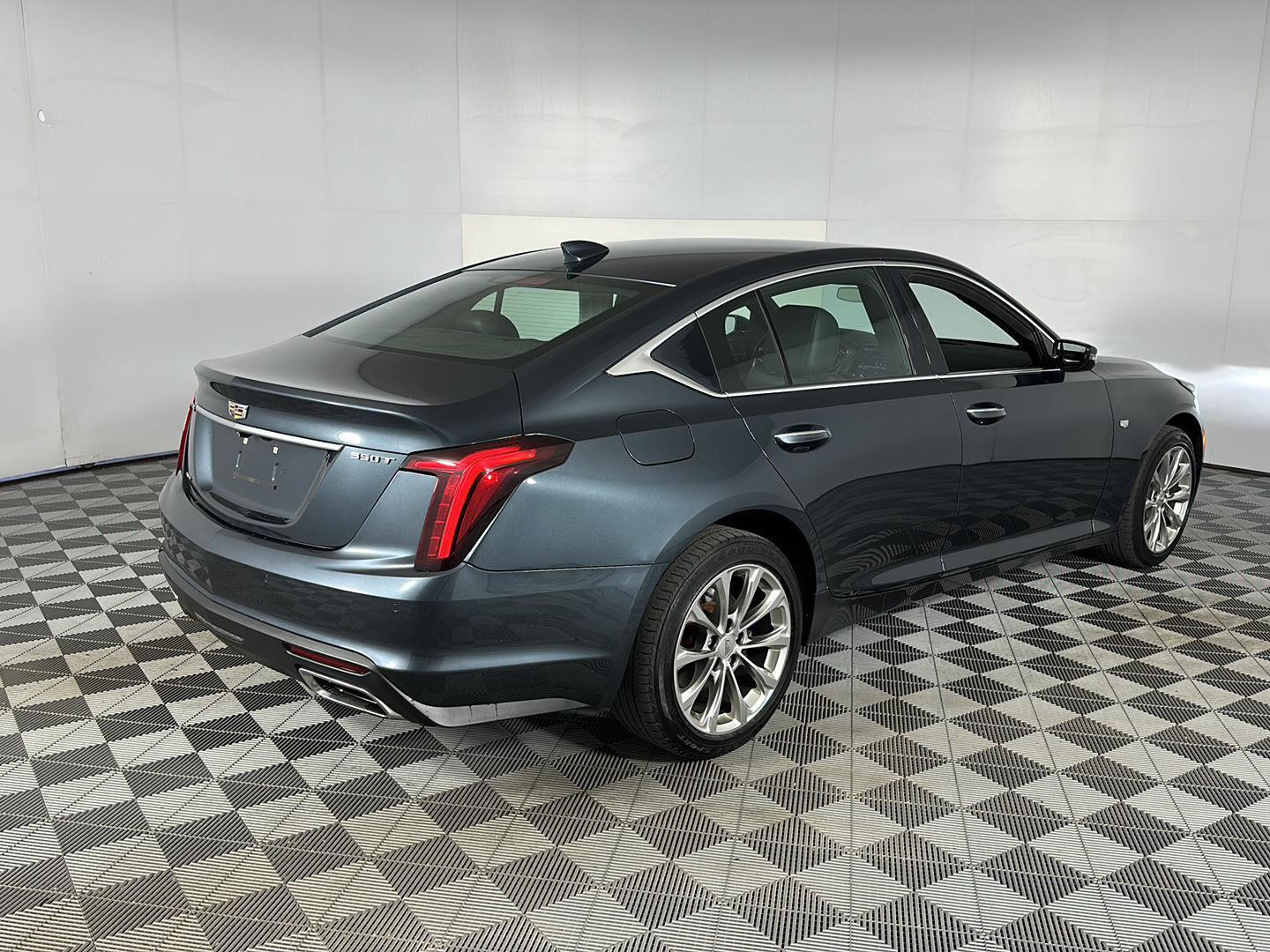 Used 2021 Shadow Metallic Cadillac Premium Luxury image 5