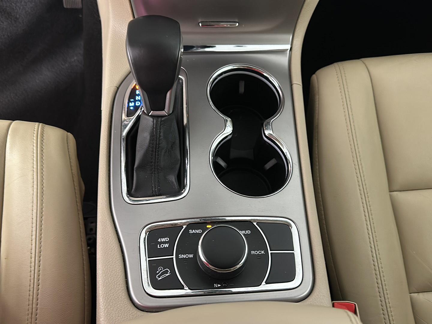 Used 2021 Bright White Clearcoat Jeep Limited image 37