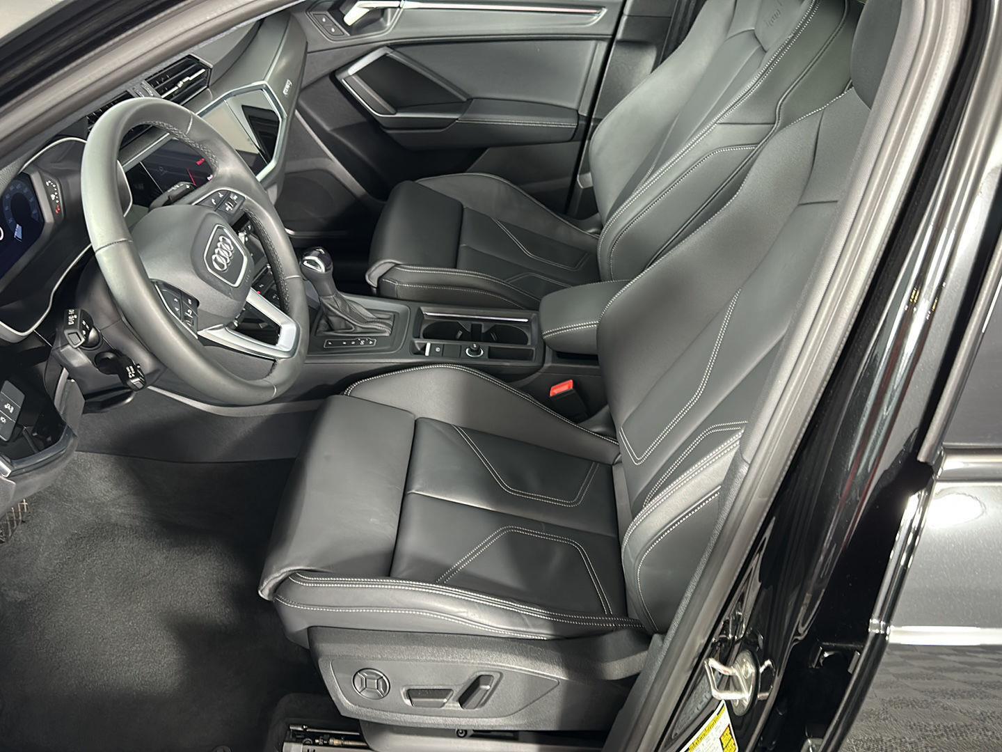 New 2025 Mythos Black Metallic Audi S line Premium image 16