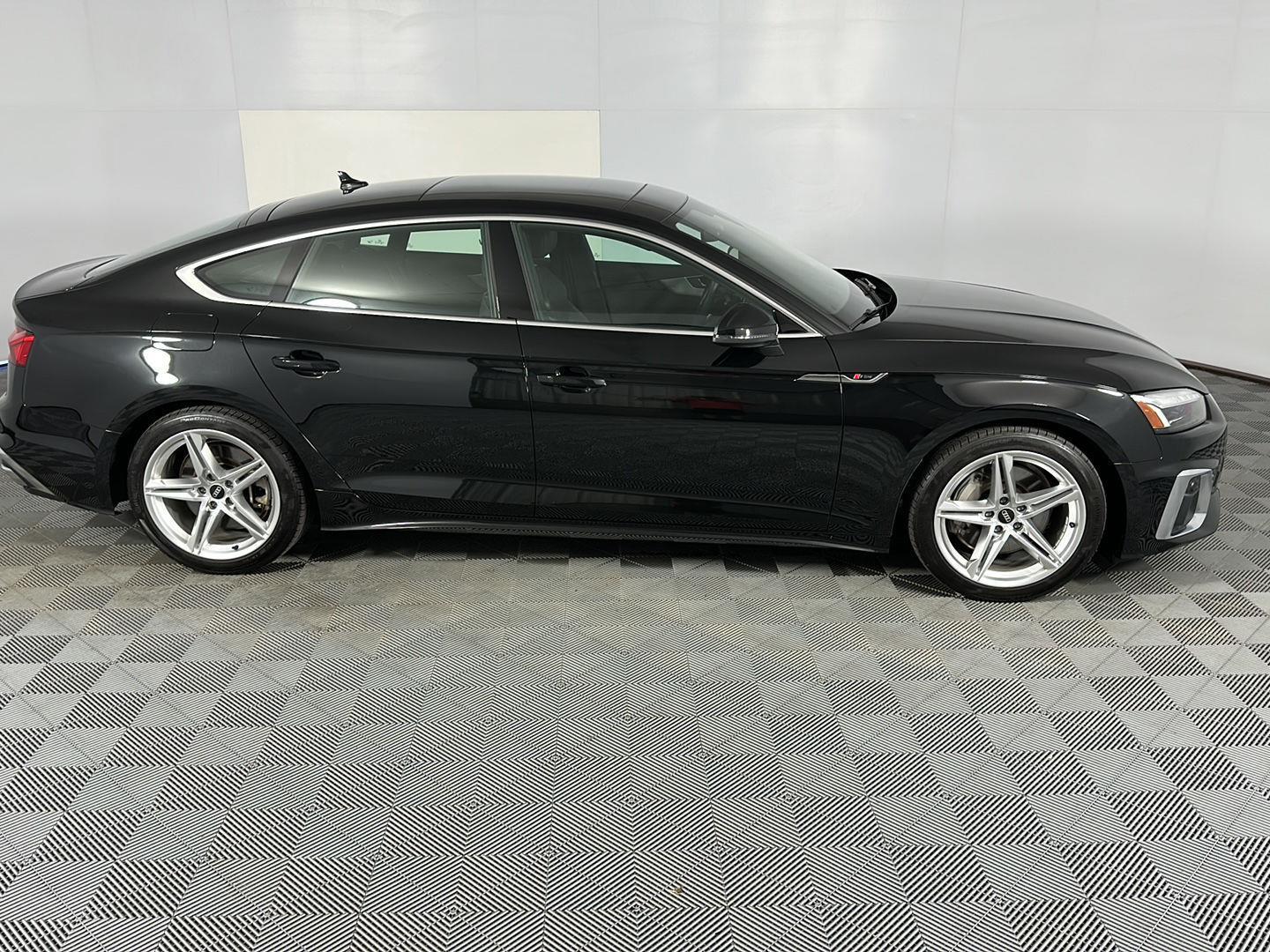 Used 2022 Mythos Black Metallic Audi S line Premium Plus image 4