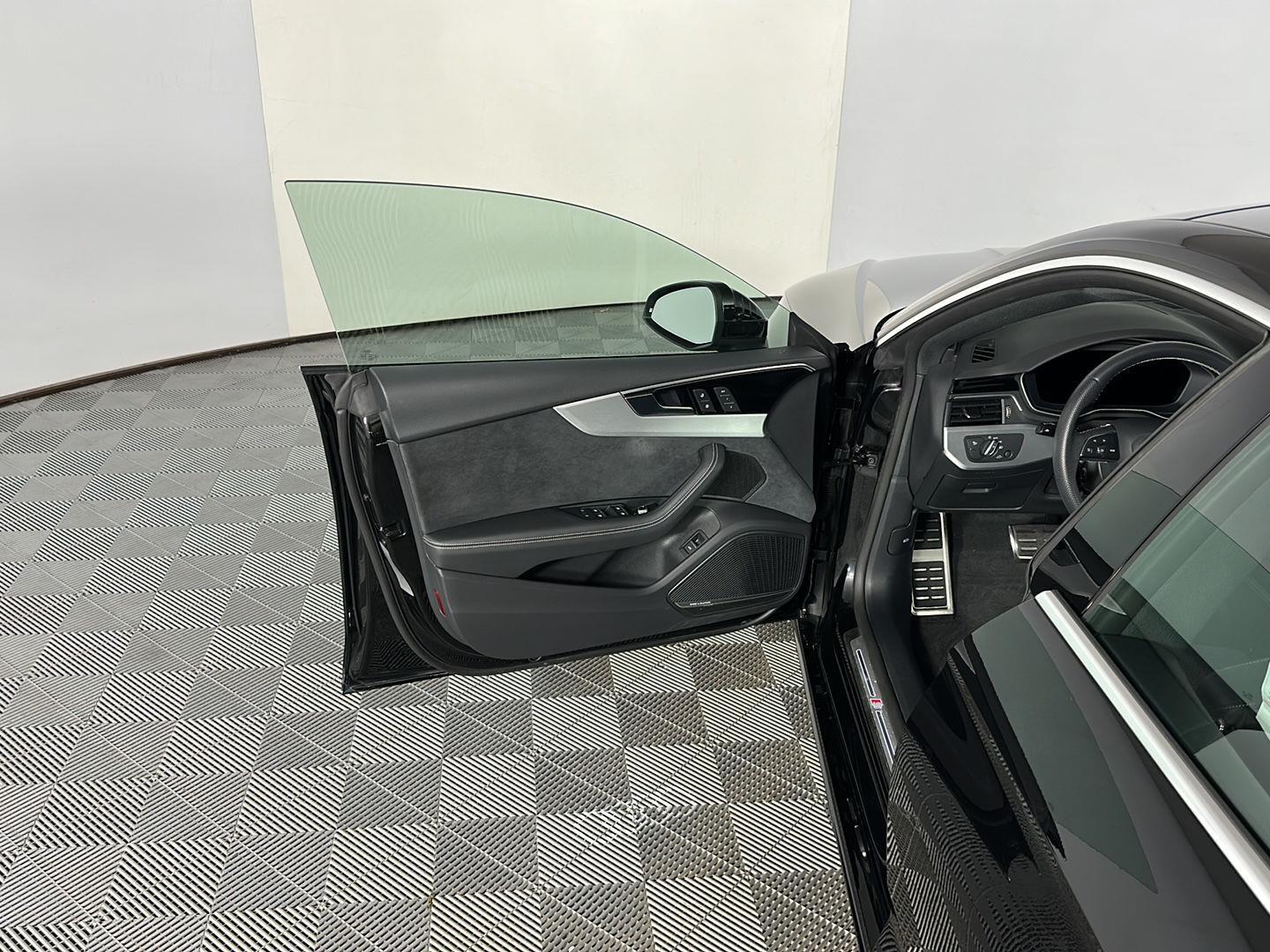 Used 2022 Mythos Black Metallic Audi S line Premium Plus image 18