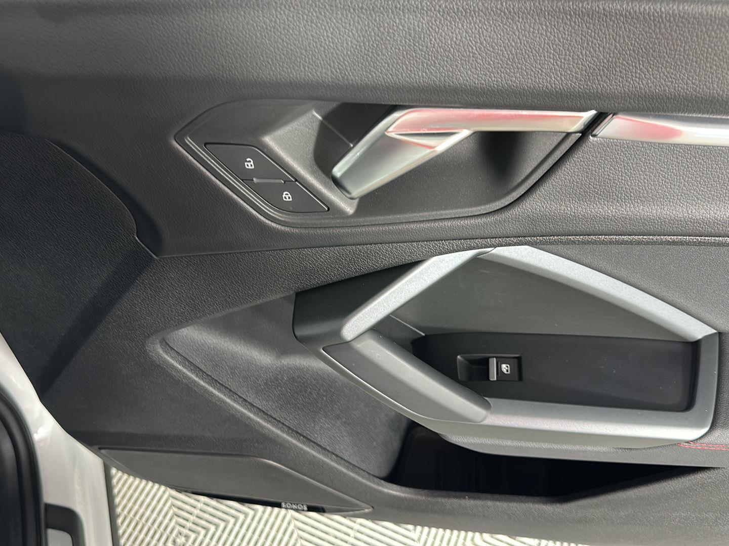 Used 2025  Audi S line Premium Plus image 5