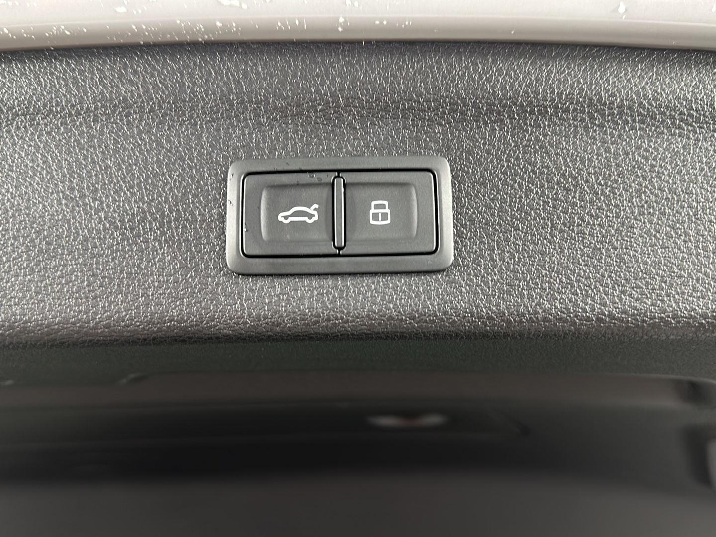 Used 2025  Audi S line Premium Plus image 11