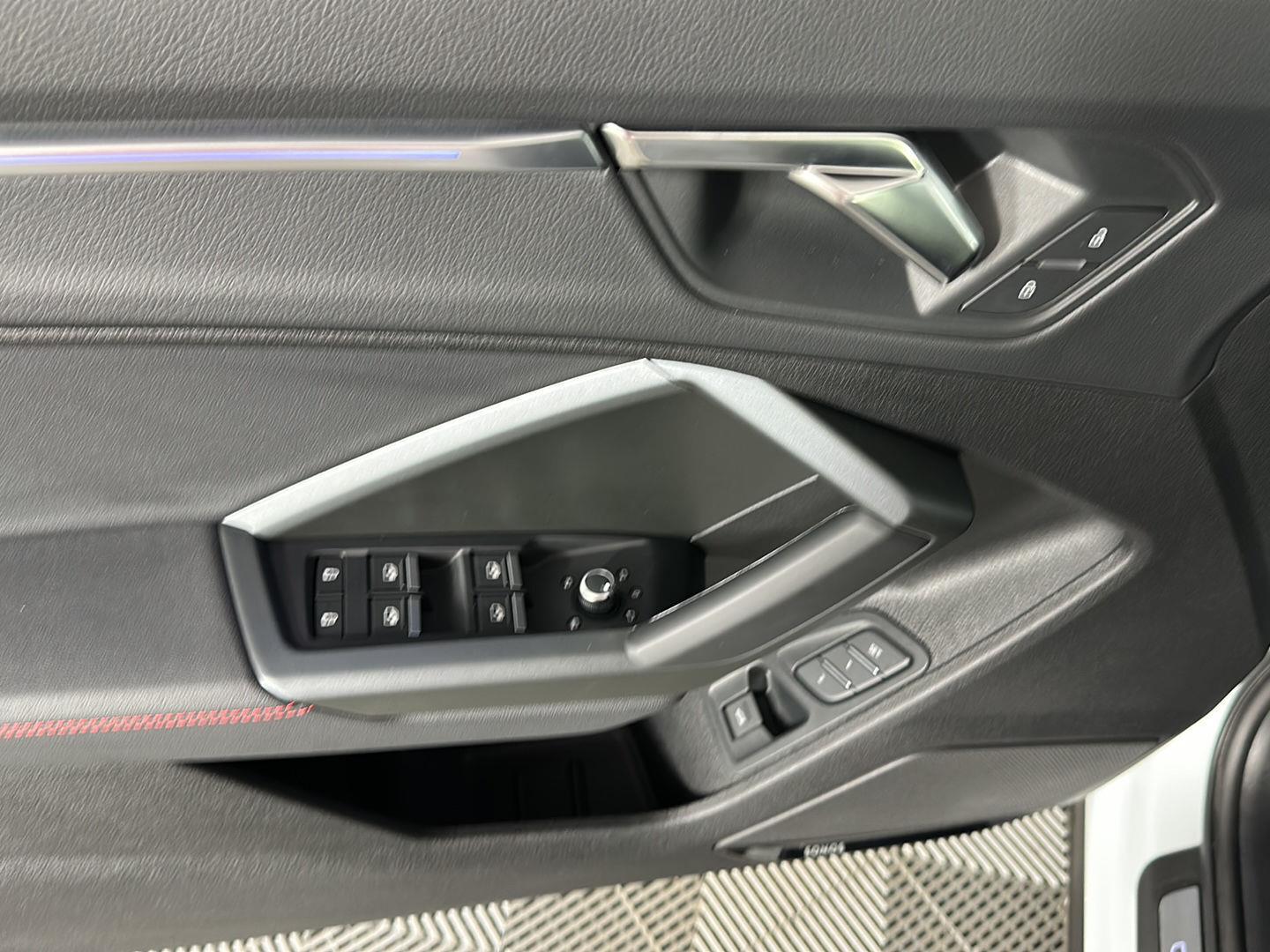 Used 2025  Audi S line Premium Plus image 19