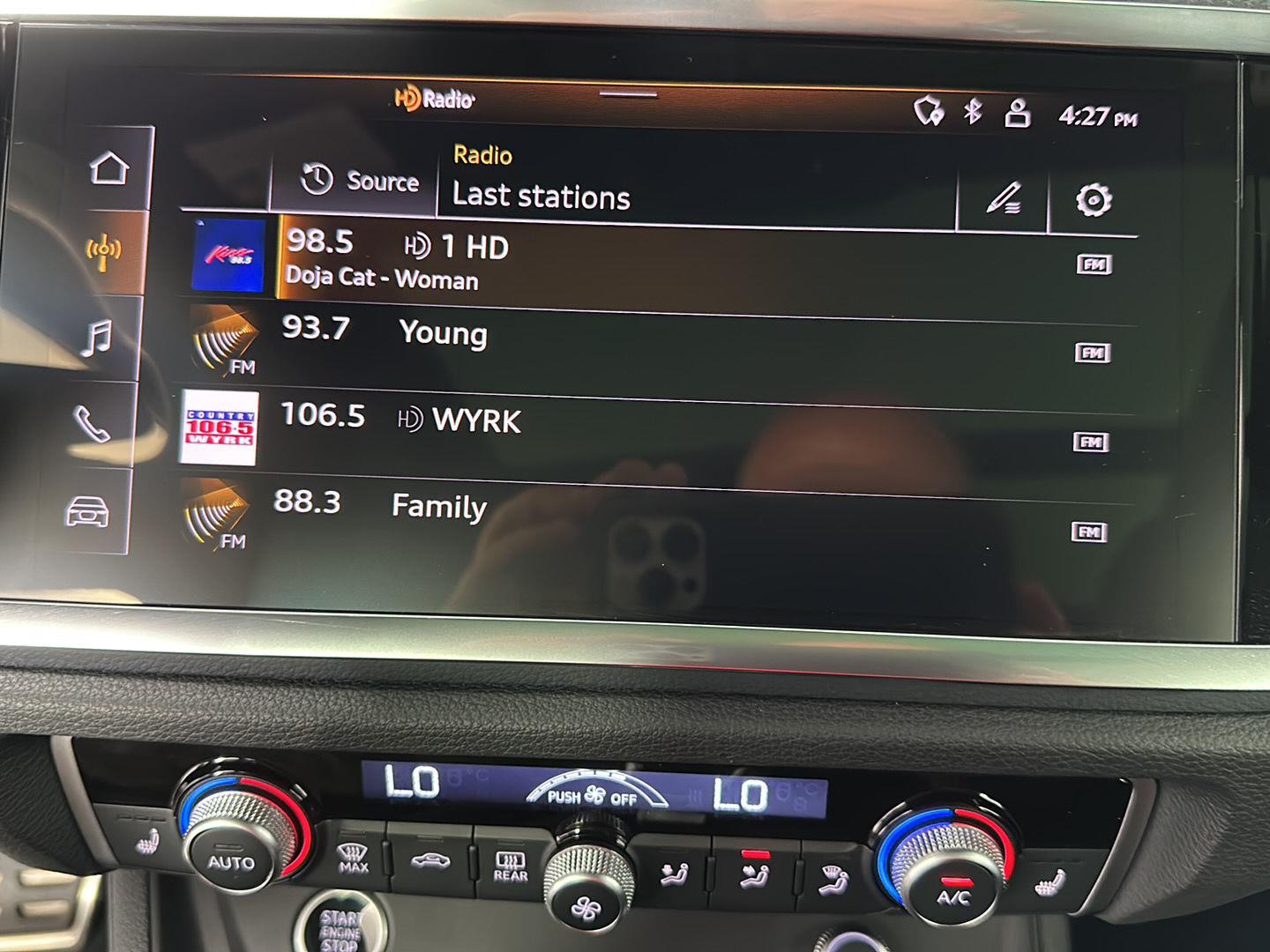 Used 2025  Audi S line Premium Plus image 30