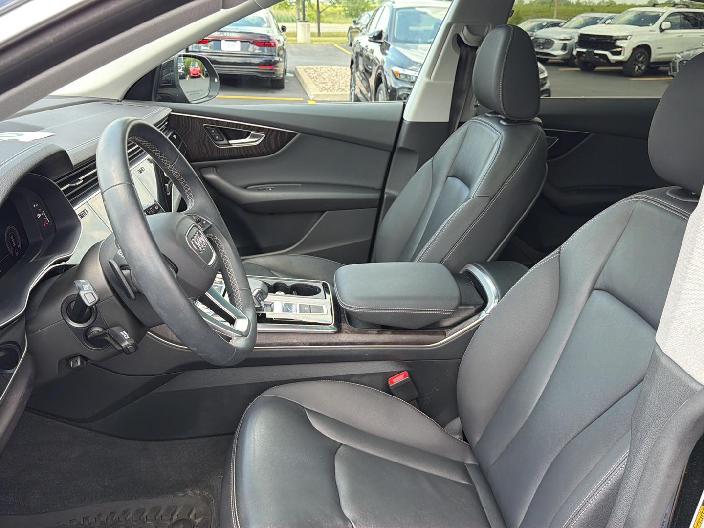 Used 2023 Mythos Black Metallic Audi Premium image 10