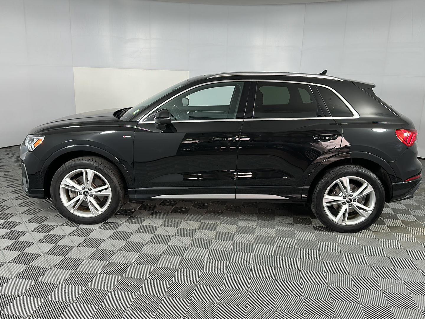 Used 2023 Mythos Black Metallic Audi S line Premium Plus image 11