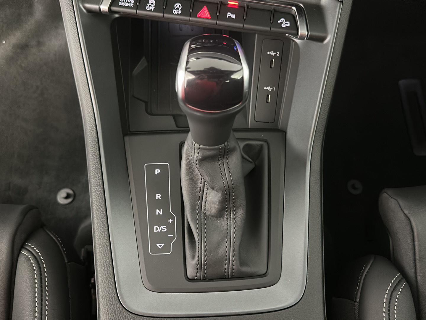 New 2025 Navarra Blue Metallic Audi S line Premium image 36