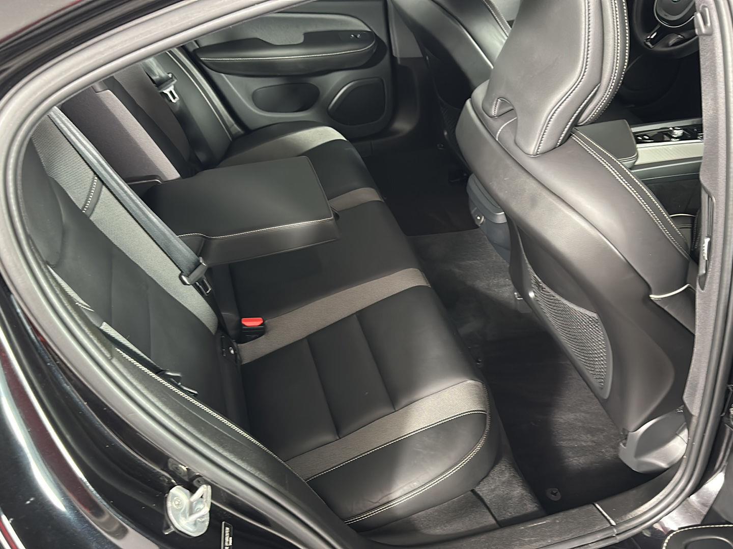 Used 2024 Onyx Black Metallic Volvo Plus Black Edition image 7