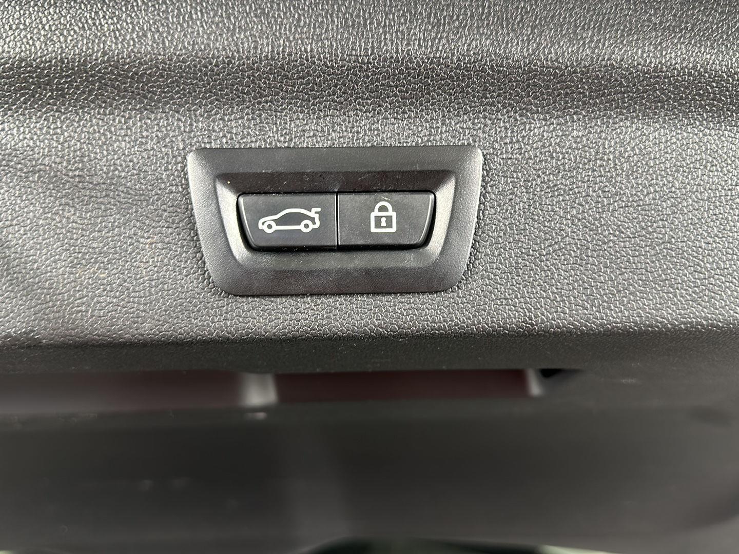 Used 2020 White SIlver Edition MINI Cooper S image 11