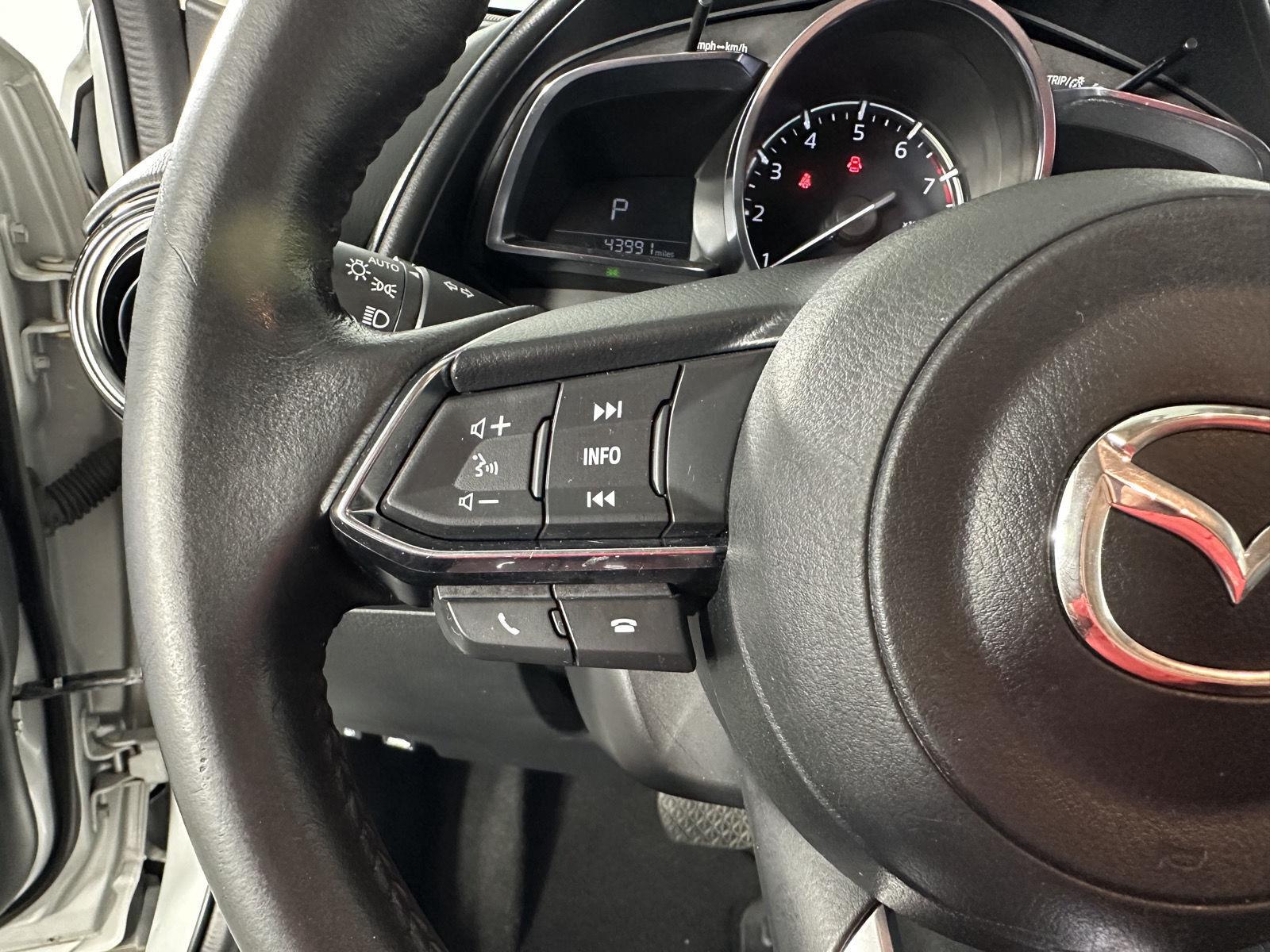 Used 2019 Ceramic Metallic Mazda Touring image 13