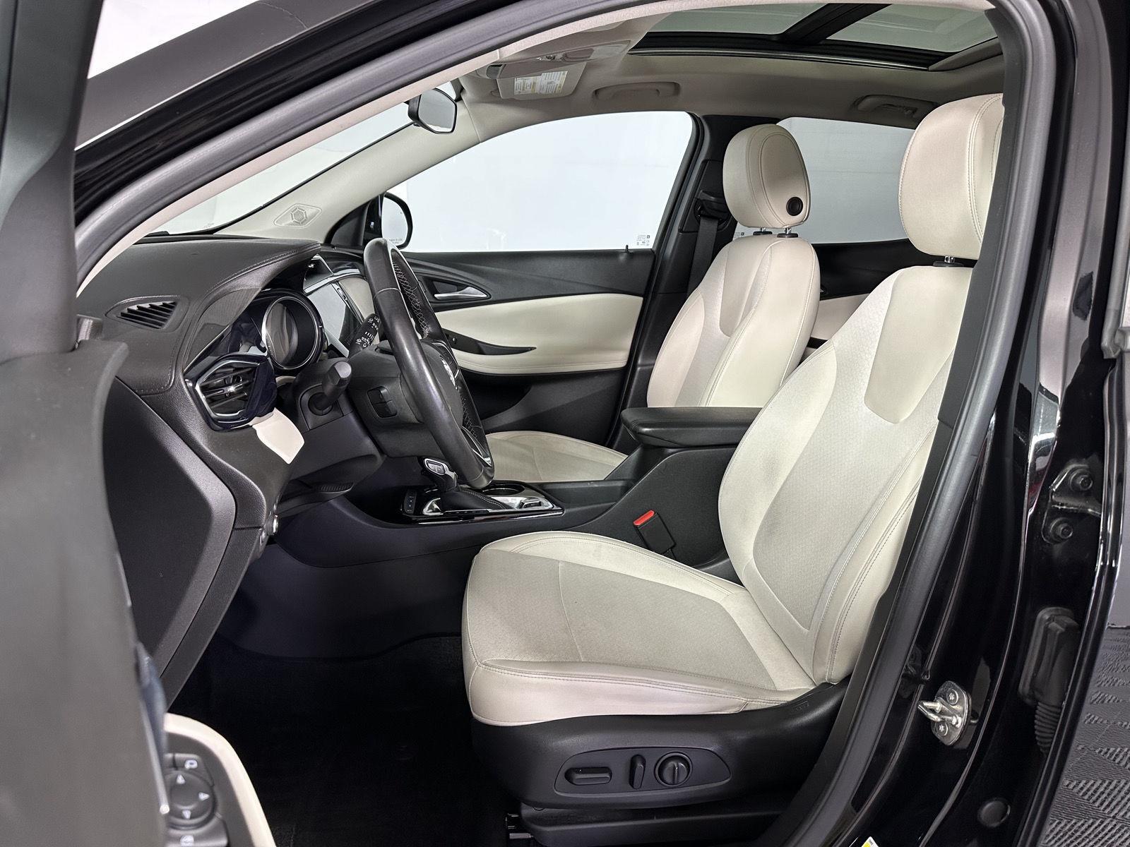 Used 2020 Ebony Twilight Metallic Buick Select image 9