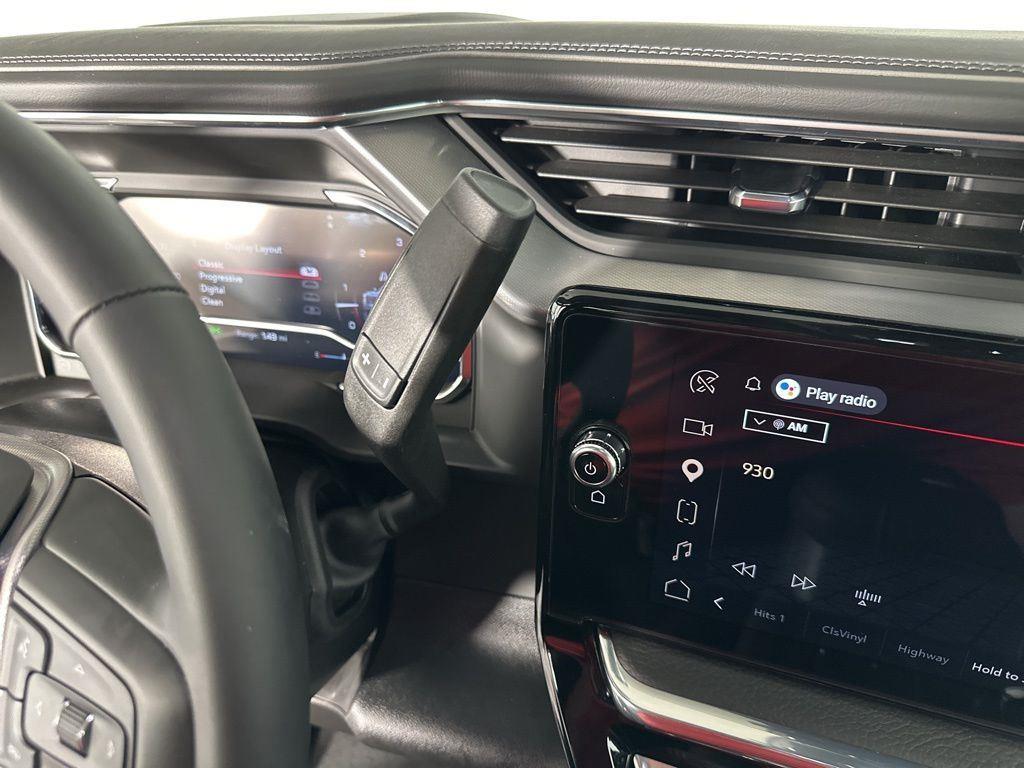 Used 2025 Onyx Black GMC Denali image 28